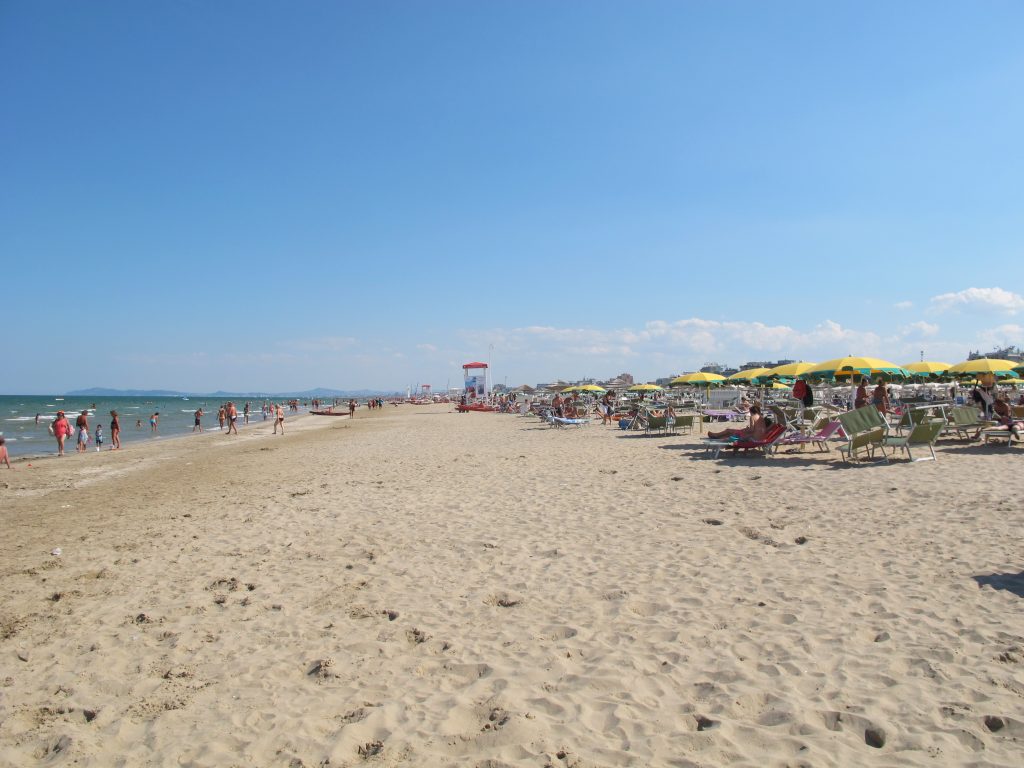 Spiaggia di Rimini vista dal mare