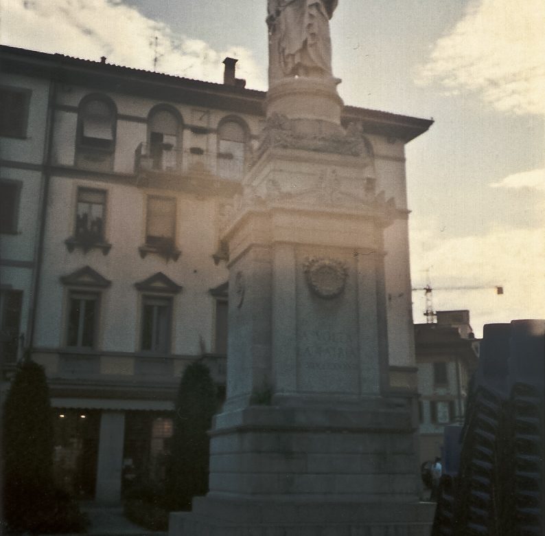 Statua di Alessandro Volta a Como