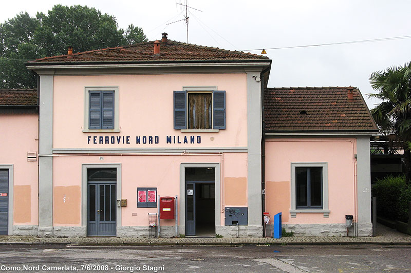 Fabbricato viaggiatori della stazione di Como Nord Camerlata