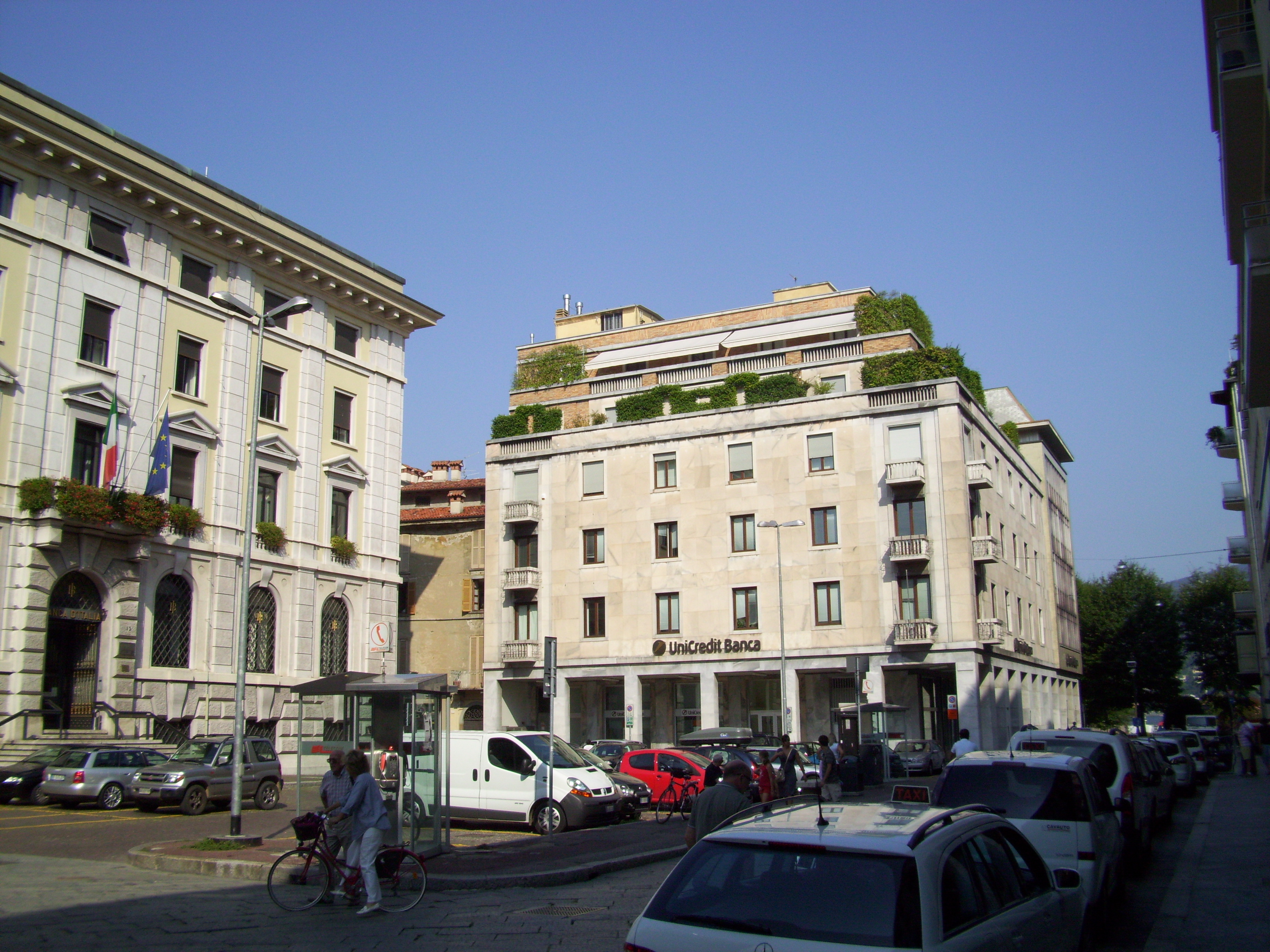 Piazza Perretta a Como