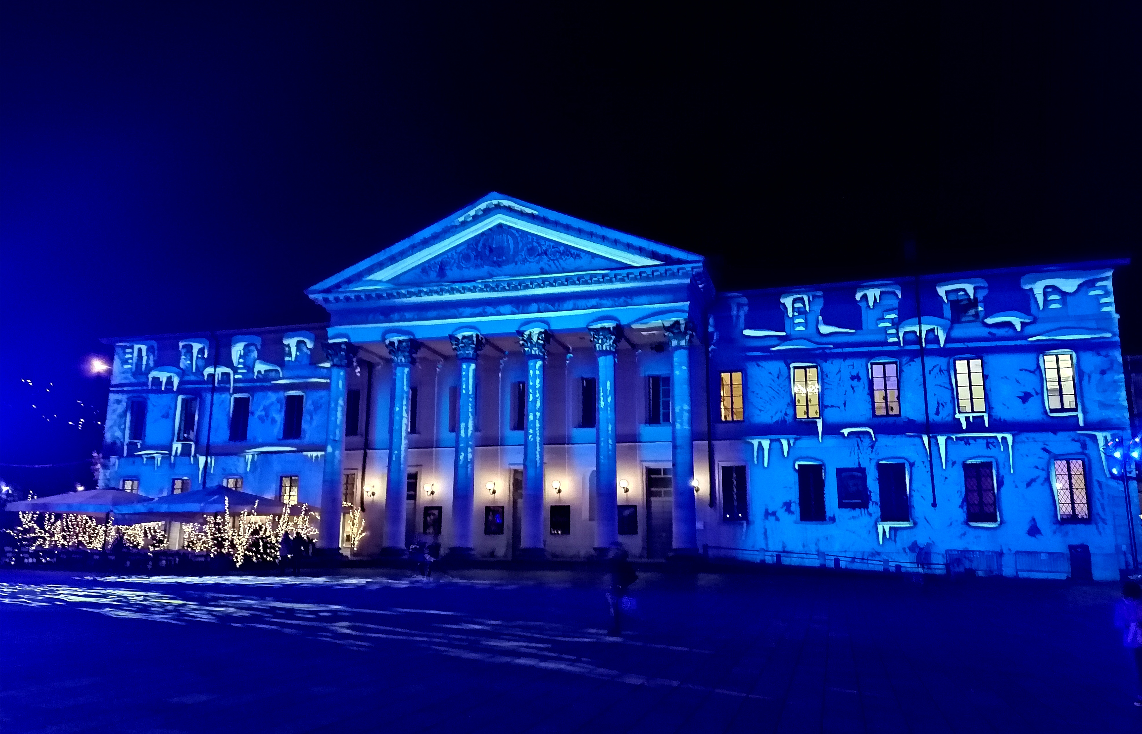 Facciata del Teatro Sociale di Como