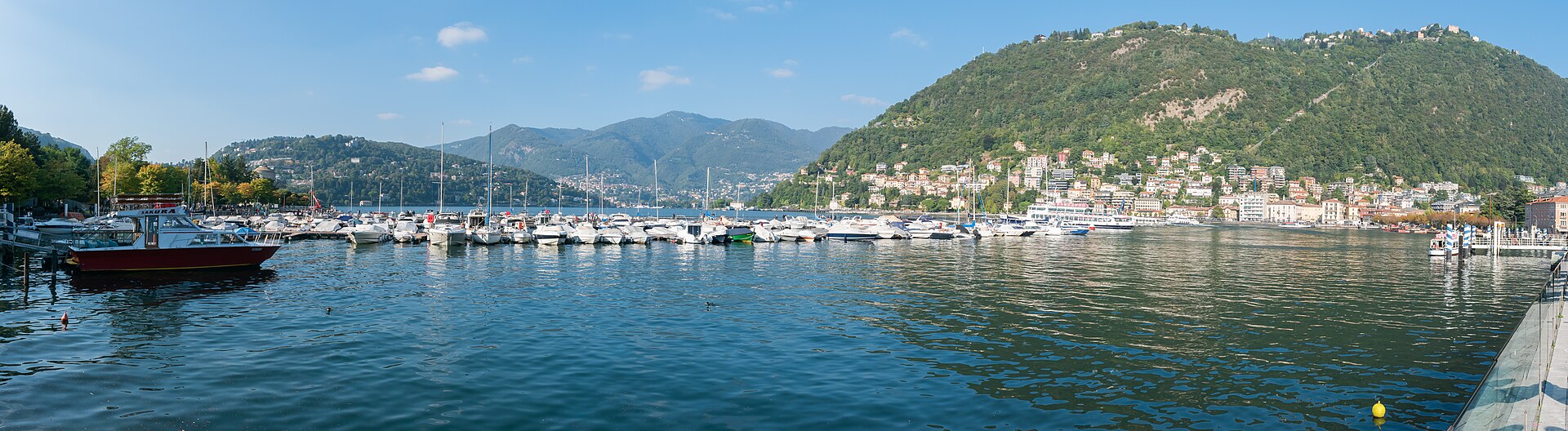 Lago di Como visto dalla città di Como