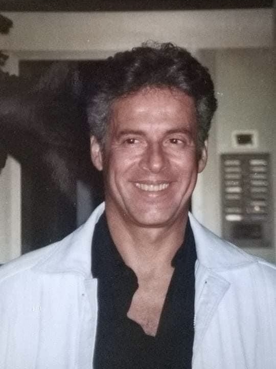 Claudio Baglioni in una foto del 1998