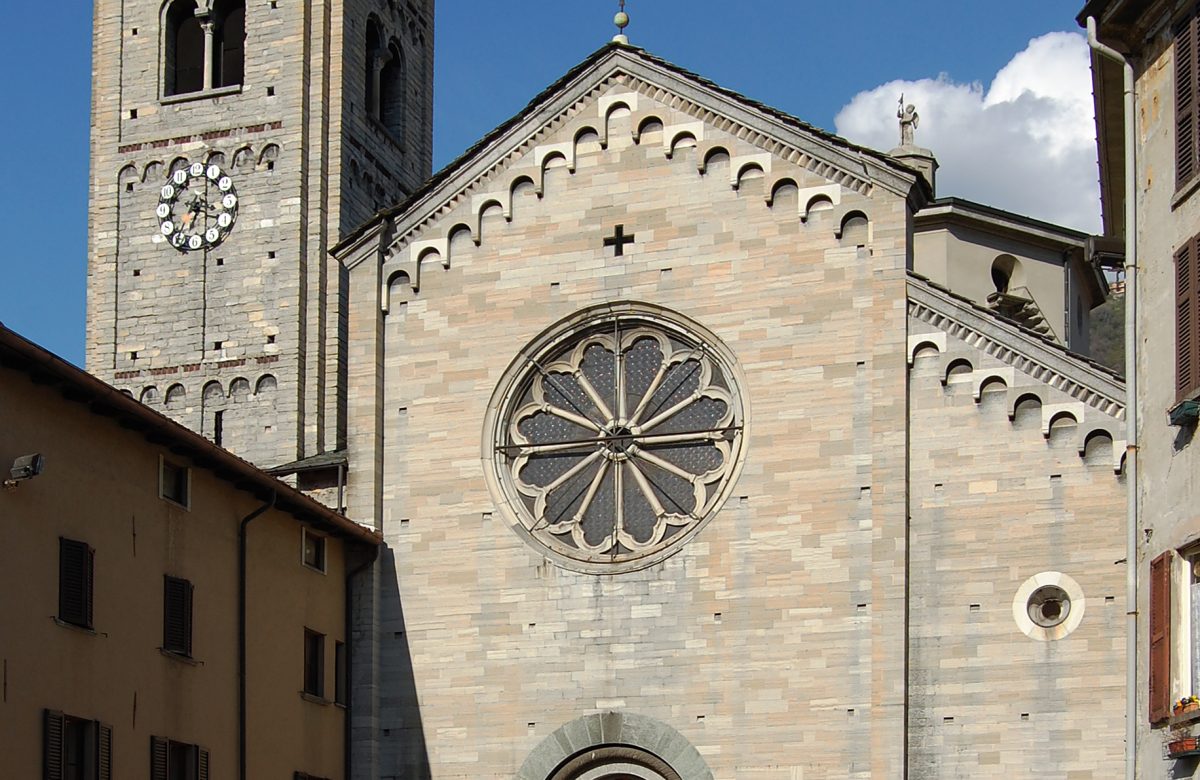 Facciata della Basilica di San Fedele a Como